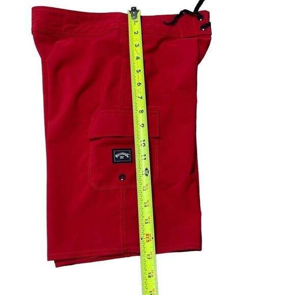 Billabong red shorts. Size 25.    A453 - Picture 3 of 9